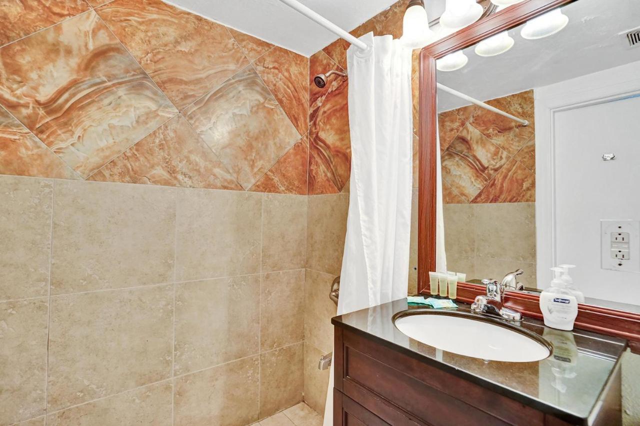Beach Front Suite At Hollywood Beach Resort, Direct Beach Access, Swimming Pool Exterior photo